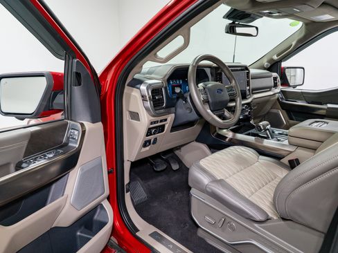 Used 2024 Ford F150 Platinum w/ Equipment Group 703A Plus image 15