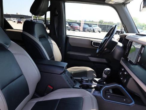 Used 2022 Ford Bronco Wildtrak AWD/4WD image 15