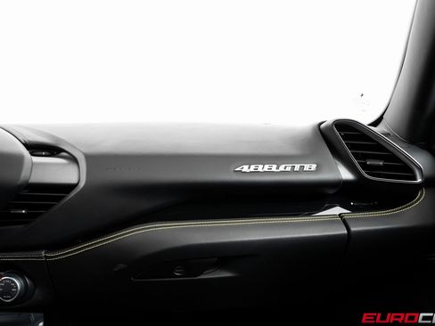 Used 2018 Ferrari 488 GTB image 36