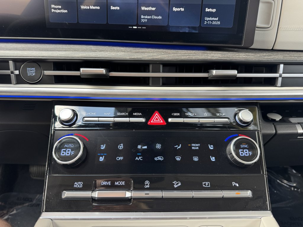 Used 2024 Hyundai Santa Fe Calligraphy FWD image 25