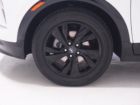 Used 2025 Buick Encore GX Sport Touring w/ Comfort Package image 12