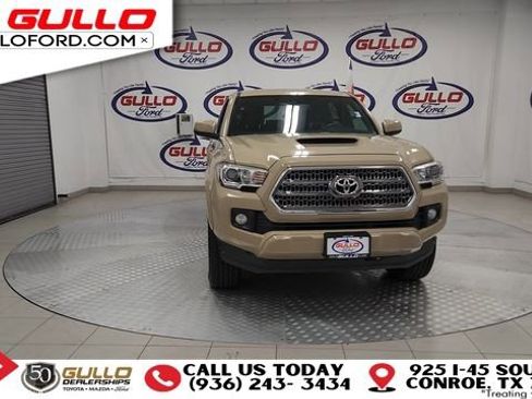 Used 2016 Toyota Tacoma SR5 image 3