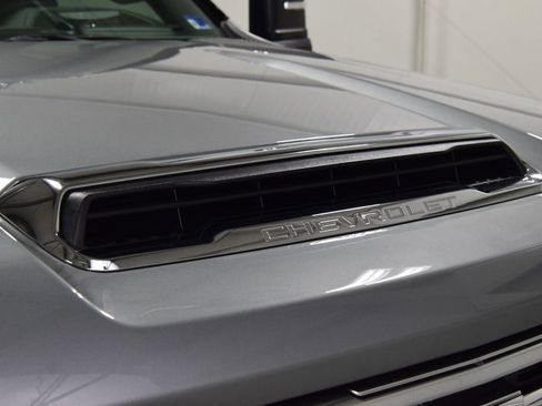 New 2026 Chevrolet Silverado 3500 High Country w/ High Country Premium Package AWD/4WD image 17