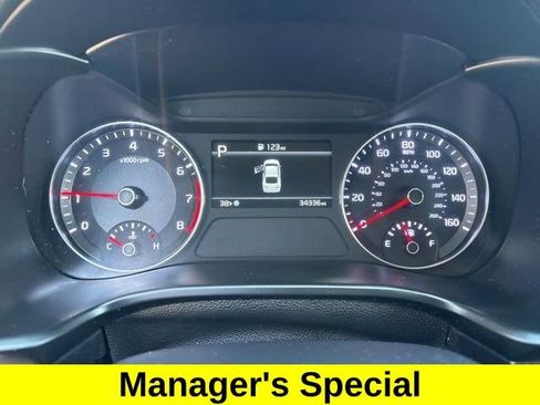 Used 2023 Kia Forte LXS w/ LXS Technology Package FWD image 15