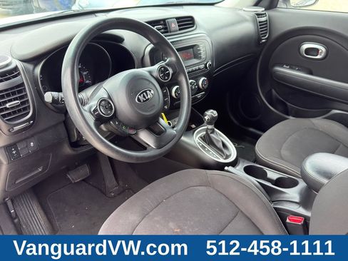 Used 2016 Kia Soul FWD image 10