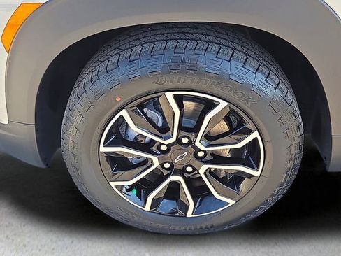 New 2026 Chevrolet TrailBlazer ACTIV w/ Driver Confidence Package FWD image 9