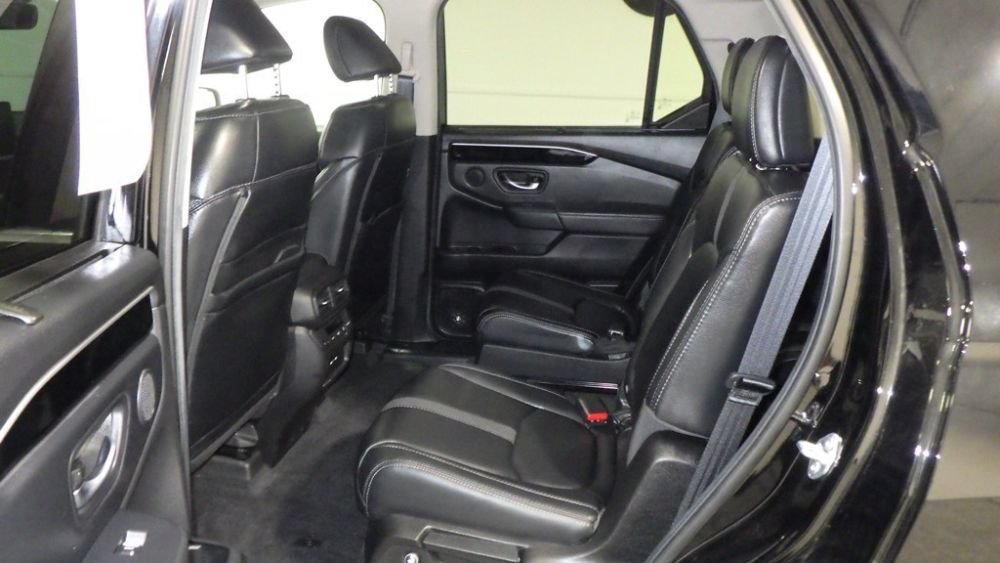 Used 2025 Honda Pilot EX-L image 7