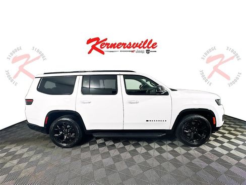 New 2025 Jeep Wagoneer Series II w/ Convenience Group I image 8