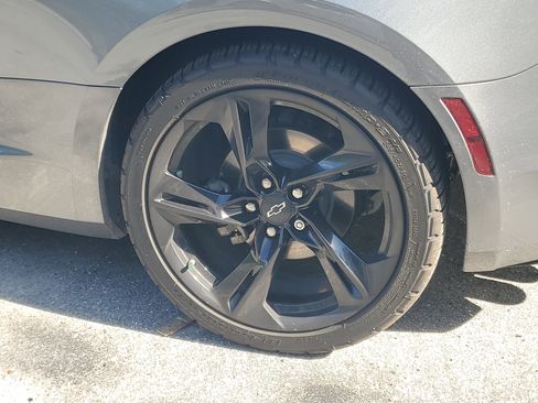 Used 2020 Chevrolet Camaro LT image 8