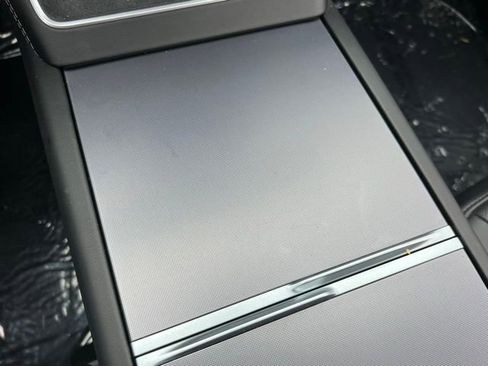 Used 2026 Tesla Model Y 2WD image 22