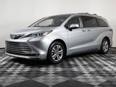Used 2021 Toyota Sienna Platinum