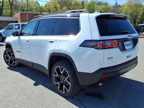 New 2026 Jeep Cherokee Overland image 6