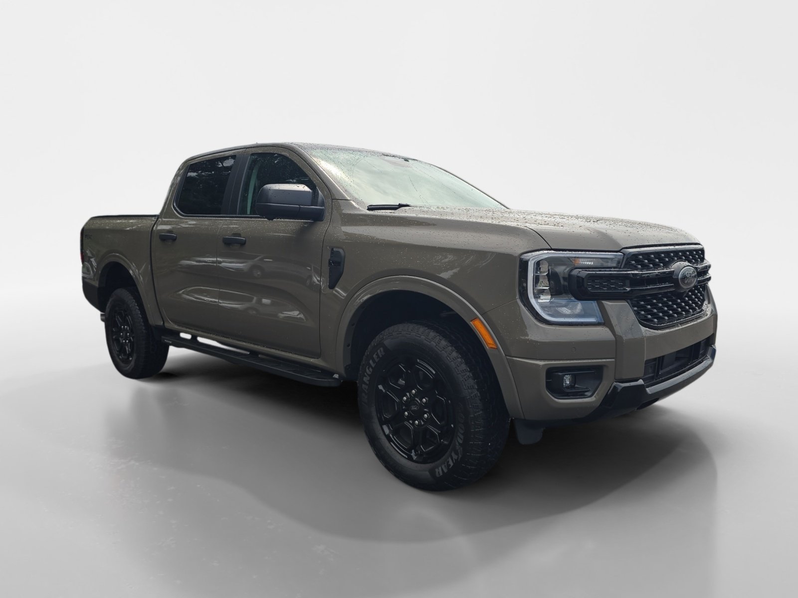 Used 2025 Ford Ranger XLT w/ Equipment Group 301A High AWD/4WD image 8