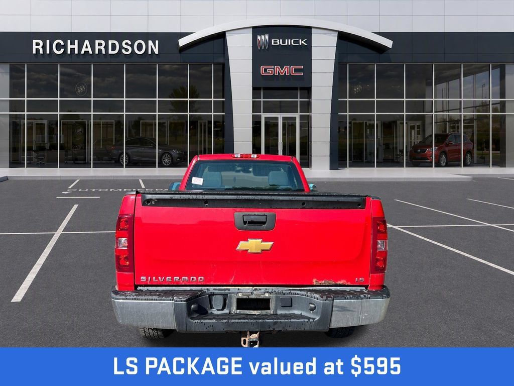 Used 2013 Chevrolet Silverado 1500 W/T w/ LS Package AWD/4WD image 4
