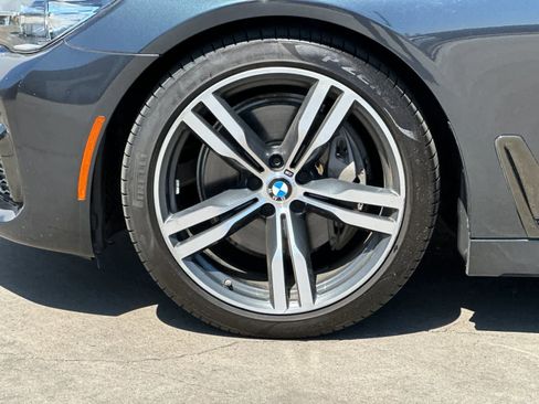 Used 2019 BMW 740i w/ Executive Package RWD image 27