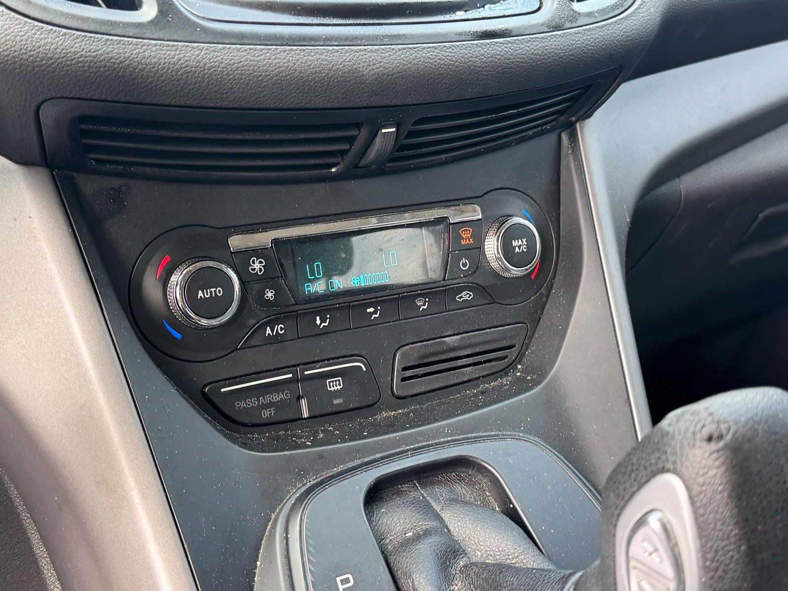 Used 2014 Ford Escape SE w/ Equipment Group 201A FWD image 19