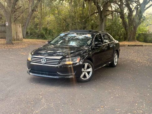 Used 2013 Volkswagen Passat 2.5 SE image 1