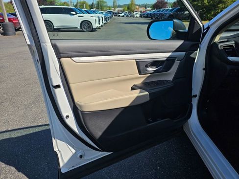 Used 2020 Honda CR-V LX image 23