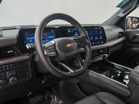 Used 2025 Chevrolet Tahoe LT AWD/4WD image 26
