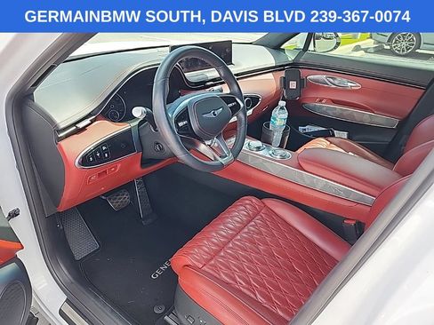 Used 2022 Genesis GV70 3.5T Sport w/ Sport Advanced Package AWD/4WD image 9