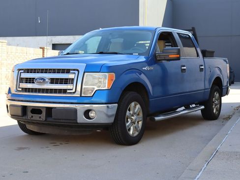 Used 2013 Ford F150 XLT w/ XLT Chrome Pkg RWD image 2