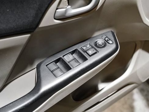 Used 2012 Honda Civic LX image 40