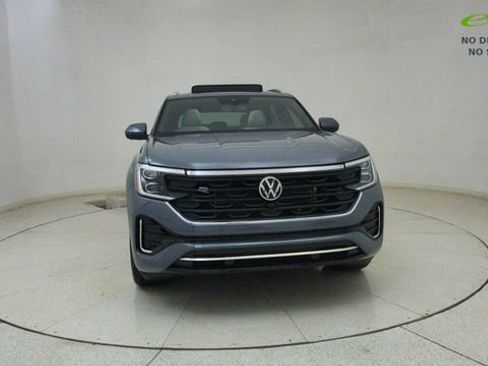 Used 2026 Volkswagen Atlas Cross Sport SEL Premium R-Line AWD/4WD image 70