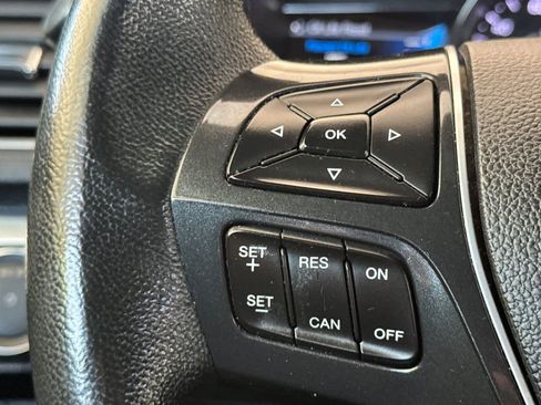 Used 2019 Ford Explorer Limited w/ Class III Trailer Tow Package FWD image 26