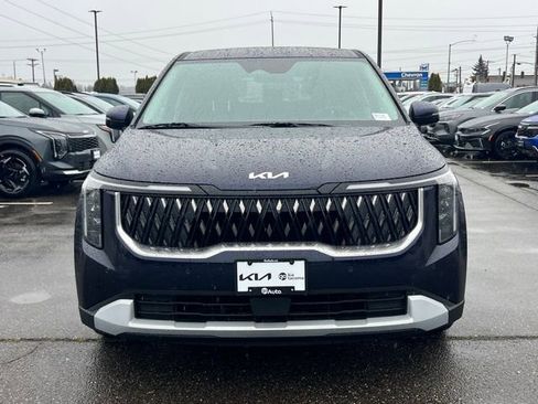 New 2026 Kia Carnival FWD image 4