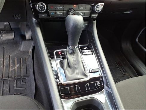 Used 2023 Jeep Compass Sport image 16