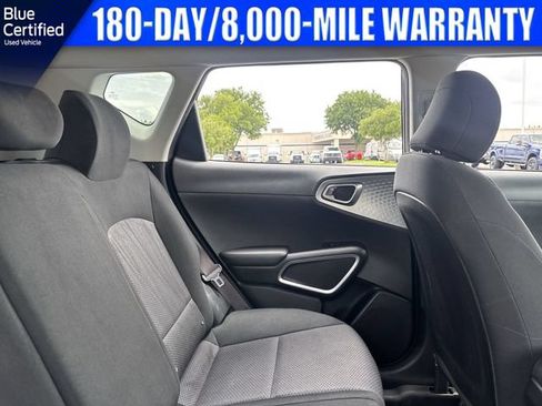 Used 2020 Kia Soul LX FWD image 17