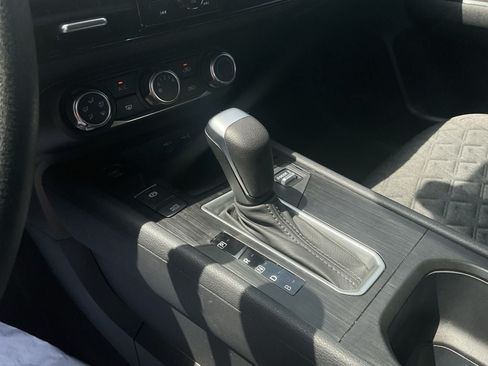 Used 2025 Nissan Kicks SV FWD image 23