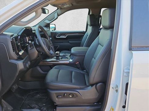 New 2026 Chevrolet Silverado 1500 RST w/ Redline Edition AWD/4WD image 4