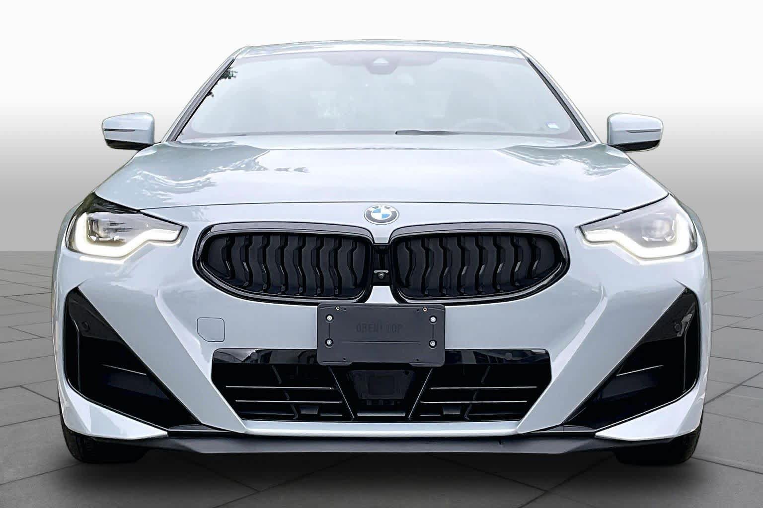 Used 2026 BMW 230i xDrive Coupe w/ Premium Package AWD/4WD image 3