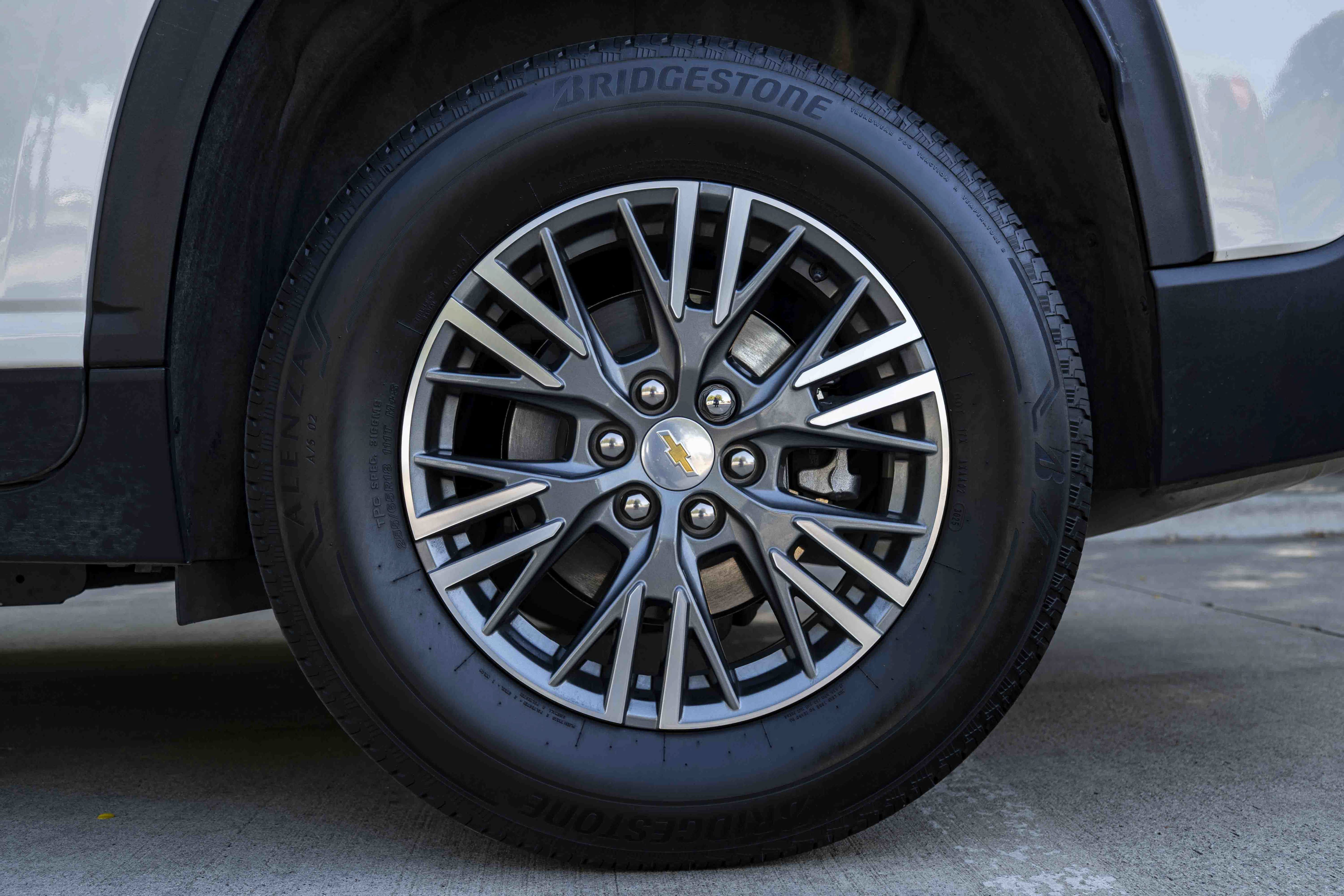 Used 2026 Chevrolet Traverse LT w/ Driver Confidence Package FWD image 15