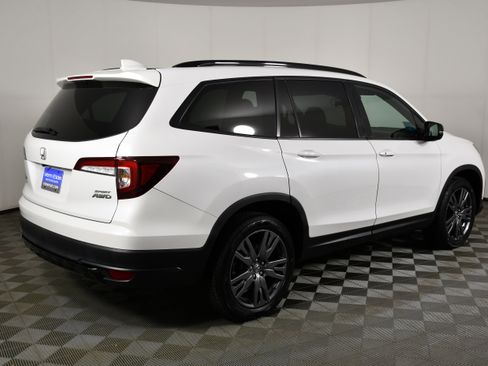 Used 2022 Honda Pilot Sport image 6