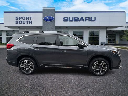 New 2026 Subaru Ascent Limited image 2