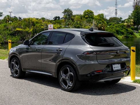 New 2026 Alfa Romeo Tonale w/ Active Assist Package AWD/4WD image 5