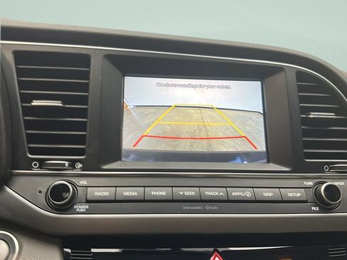 Used 2018 Hyundai Elantra Value Edition FWD image 30
