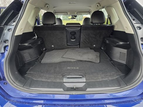 Used 2019 Nissan Rogue SL image 18