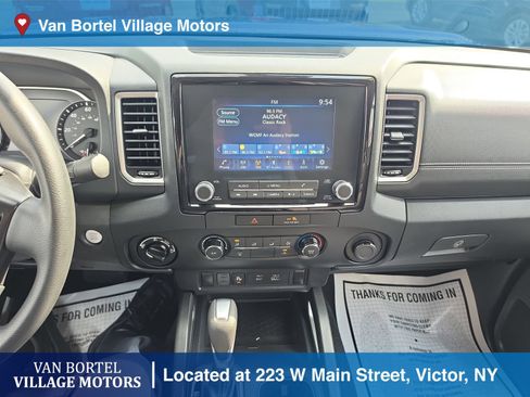 Used 2022 Nissan Frontier SV w/ Technology Package AWD/4WD image 18