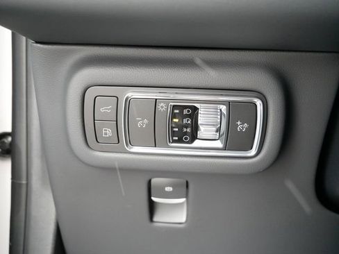 New 2026 Lincoln Nautilus Premier image 19