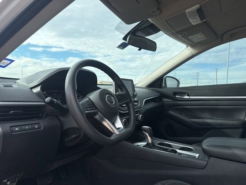 Certified 2022 Nissan Altima 2.5 SV image 23