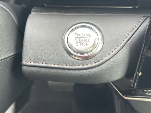 New 2026 Lincoln Nautilus Reserve image 23