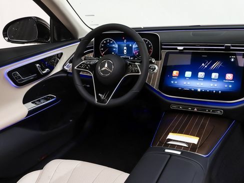New 2026 Mercedes-Benz E 350 4MATIC Sedan image 11