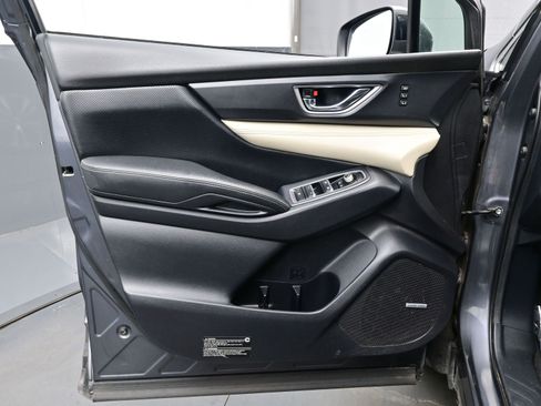 Used 2019 Subaru Ascent Limited w/ Popular Package #3 image 9