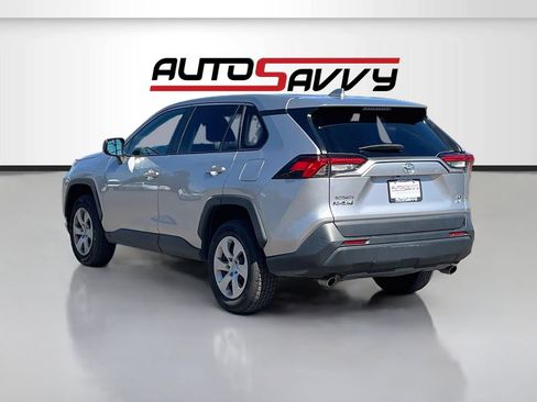 Used 2023 Toyota RAV4 LE AWD/4WD image 7