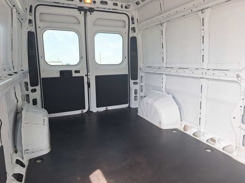 Used 2023 RAM ProMaster 2500 FWD image 13