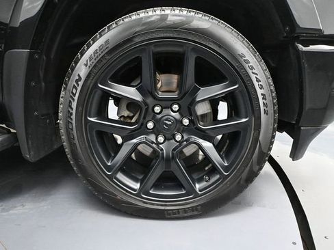 Used 2021 RAM 1500 Laramie image 18