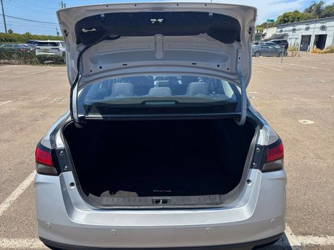 Used 2025 Nissan Versa SV FWD image 29